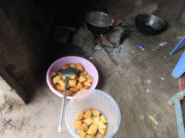 food in bowls